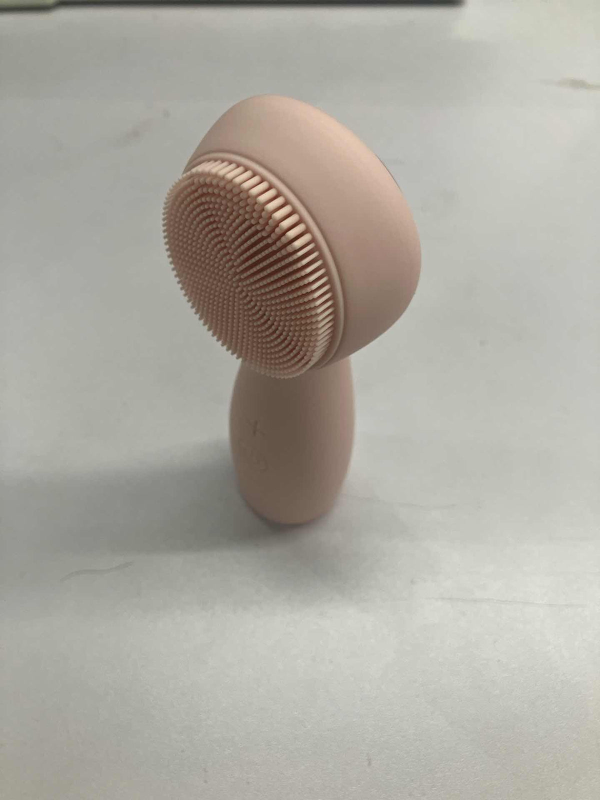Facial Cleansing Brush Rechargeable Silicone Face Scrubber - AdamPark Official Imagery - 2