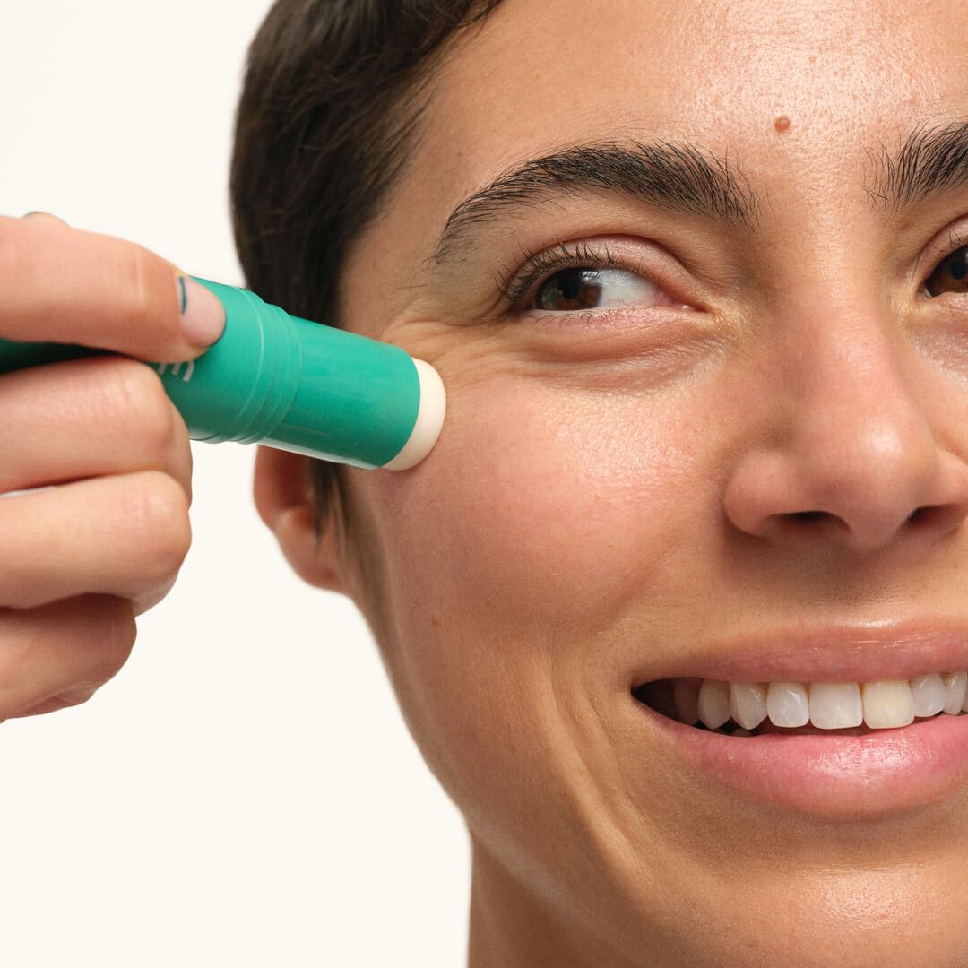 DEINDE Moisture Locking Face Stick - DEINDE Official Imagery - 3