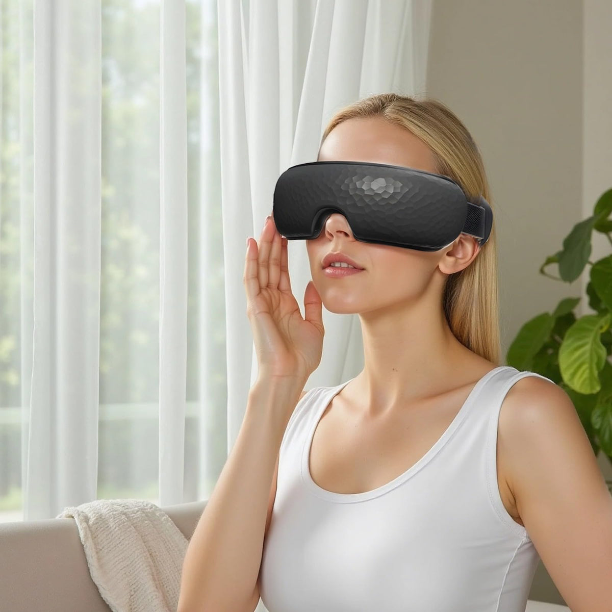Portable Eye Massager with Heat Wireless Music Comfort - Vestamore Official Imagery - 6