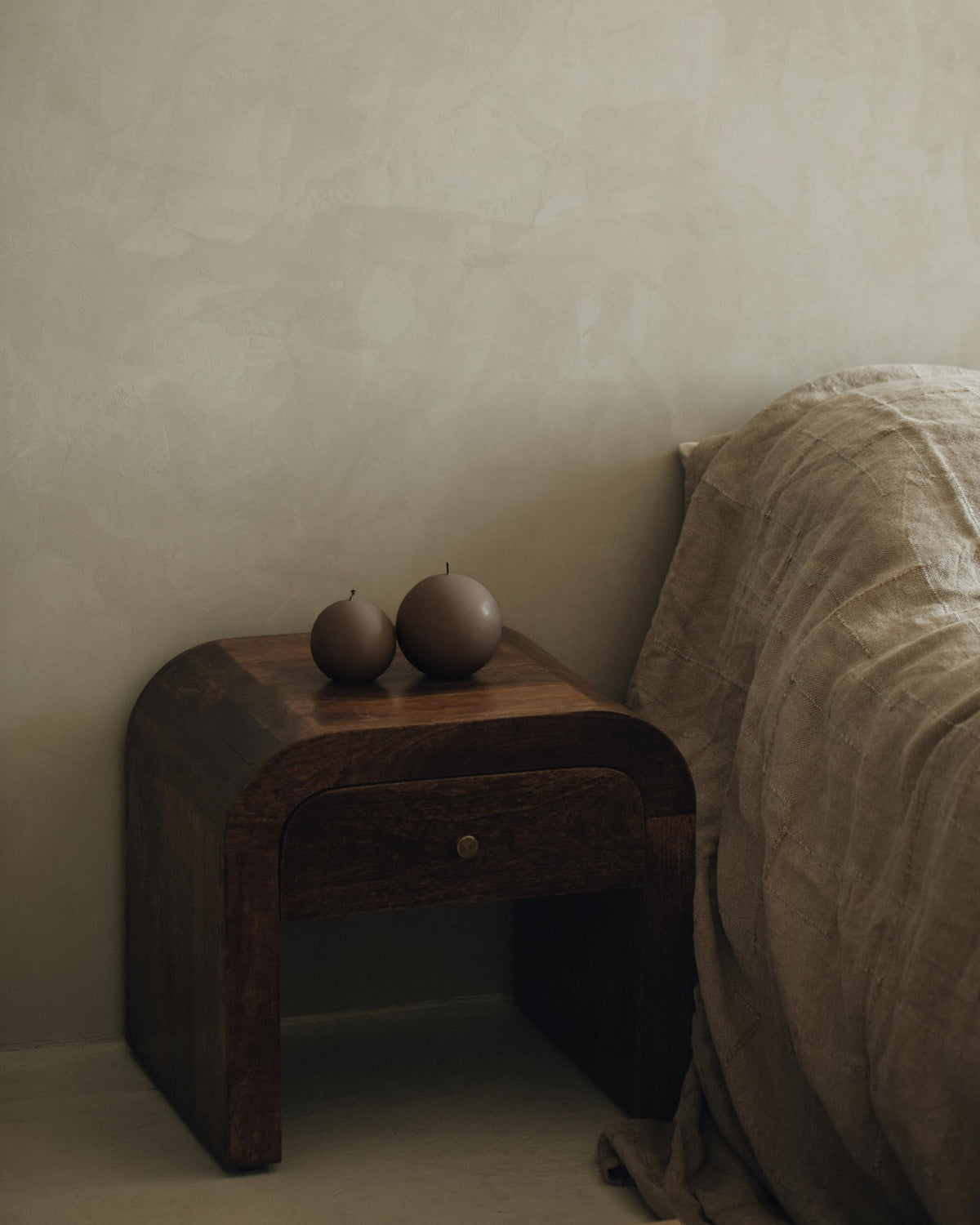 LAWA Sphere Candle - LAWA Candles Official Imagery - 5