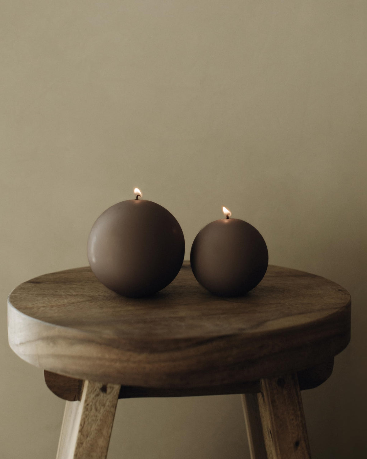 LAWA Sphere Candle - LAWA Candles Official Imagery - 4