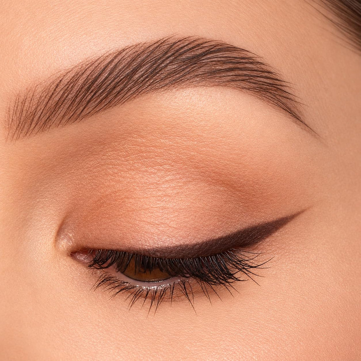 Sandstone Scandinavia Hypoallergenic Waterproof Eyeliner – packaging and label