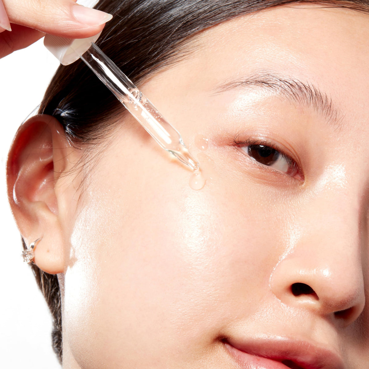 Mario Badescu Super Peptide Serum for Face Reduces the Look - Premium Selection Official Imagery - 3