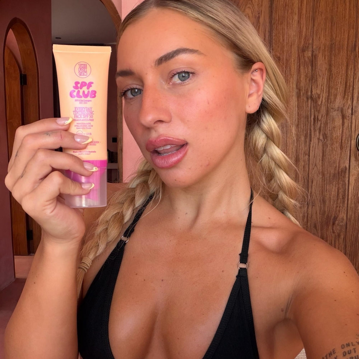 The Fox Tan Tinted Zinc Glow Boost Body SPF Bundle No White - THE FOX TAN Official Imagery - 6
