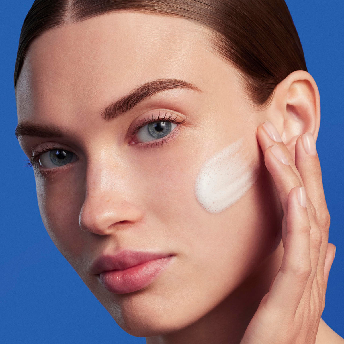 Biotherm Biosource Purifying Foaming Cleanser Tonifying and - Premium Selection Official Imagery - 5
