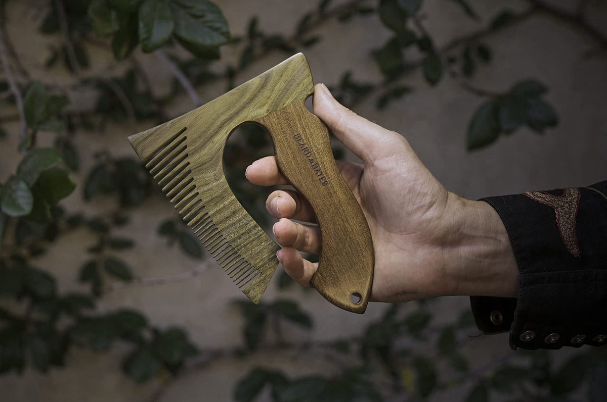 THE BEARDED AXE BEARD COMB by Beard & Bates — view 7