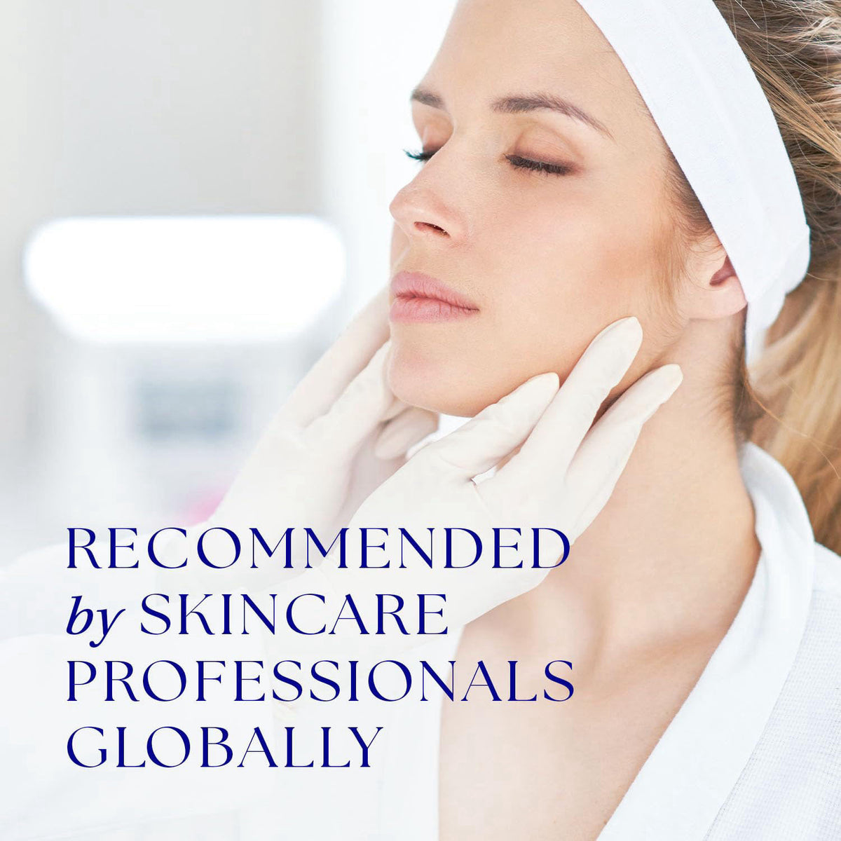 iS CLINICAL Luxurious Warming Honey Face Cleanser Hydrating by Premium Selection — view 6